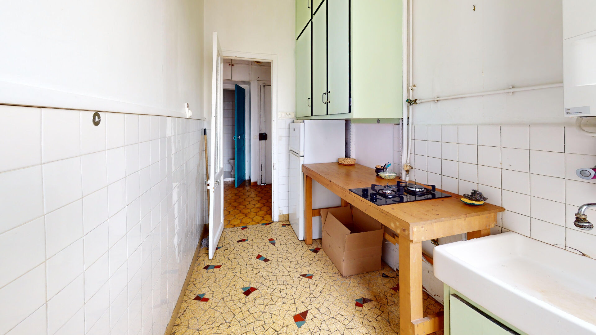 Appartement T2 au dernier étage - métro Garibaldi / Saint-Ouen (13 et 14 - RER C)